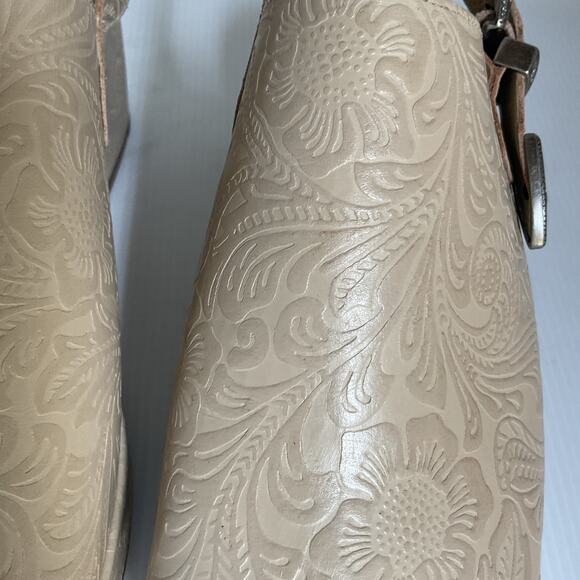 Matisse Embossed Wedge Western Sandals Leather Beige Platform Made in Brazil Sz9 - Picture 11 of 14